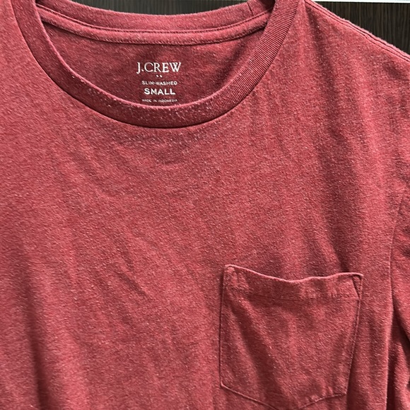 J Crew Red Pocket Tee Shirt Slim-washed - Picture 2 of 3
